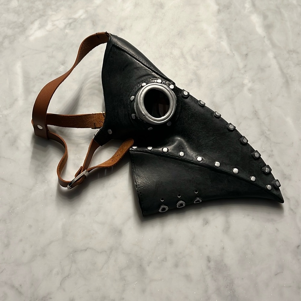Halloween rubber plague doctor mask. Steam punk.